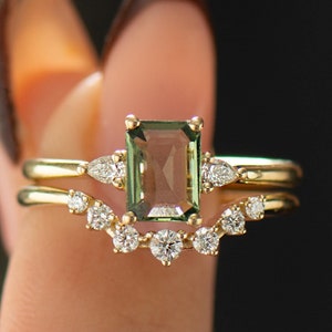 Emerald Cut Green Sapphire Set, 14K / 18k Yellow Gold, Matching Wedding Ring, Green Ring, Wedding Ring Set, Olive Sapphire, Engagement Set