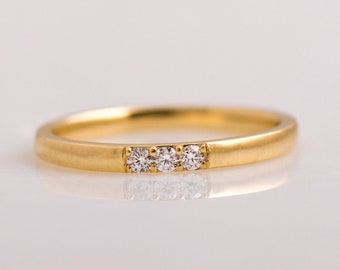 Stacking Diamond Ring, 14K / 18k Yellow Gold, Smooth Wedding Ring, Diamond Wedding Band,  Stacking Ring, Dainty ring, Promise ring, Gift