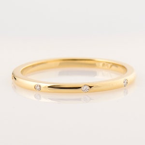 1.5 MM Eternity Diamonds Ring, 14K / 18K Yellow Gold, 8 Diamonds Evenly Spaced, Thin Wedding Band, Delicate Diamond Ring, Stacking Ring