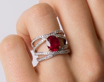 18kルビー ウェーブデザイン リング 18k White Gold 3 Oval Ruby Ring, w/ 2 Rows of Horizontal