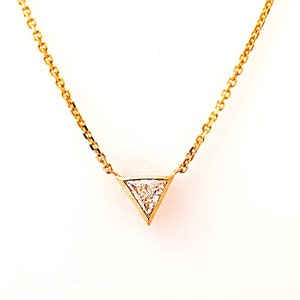 Collar de diamantes triangulares, collar de diamantes de oro rosa de 14 quilates/18 quilates, collar de diamantes minimalista, diamante trillón, colgante de diamante solitario