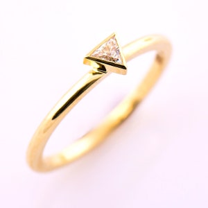 Triangle Diamond Ring, 14K / 18K Yellow Gold, Solitaire Diamond Ring, Trillion Engagement Ring, Stack Ring, Delicate Ring, Triangle Ring