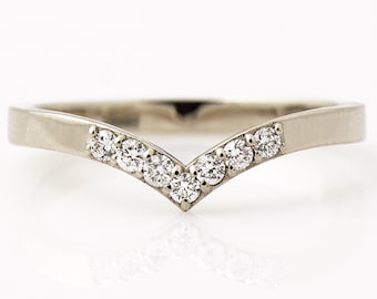 V Shape Diamond Ring, 7 Diamonds Ring, Accommodate Wedding Ring, 14k / 18k White Gold, Chevron Ring, 2 mm Wide Wedding Band, Diamond V Ring