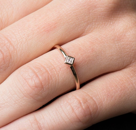 Thin band princess cut engagement deals ring