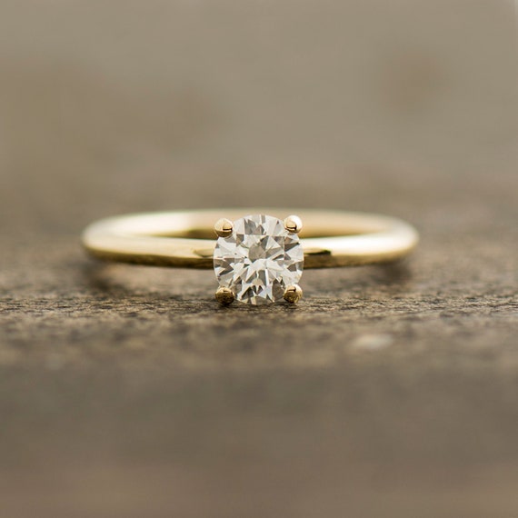 Single Heart Diamond Ring |