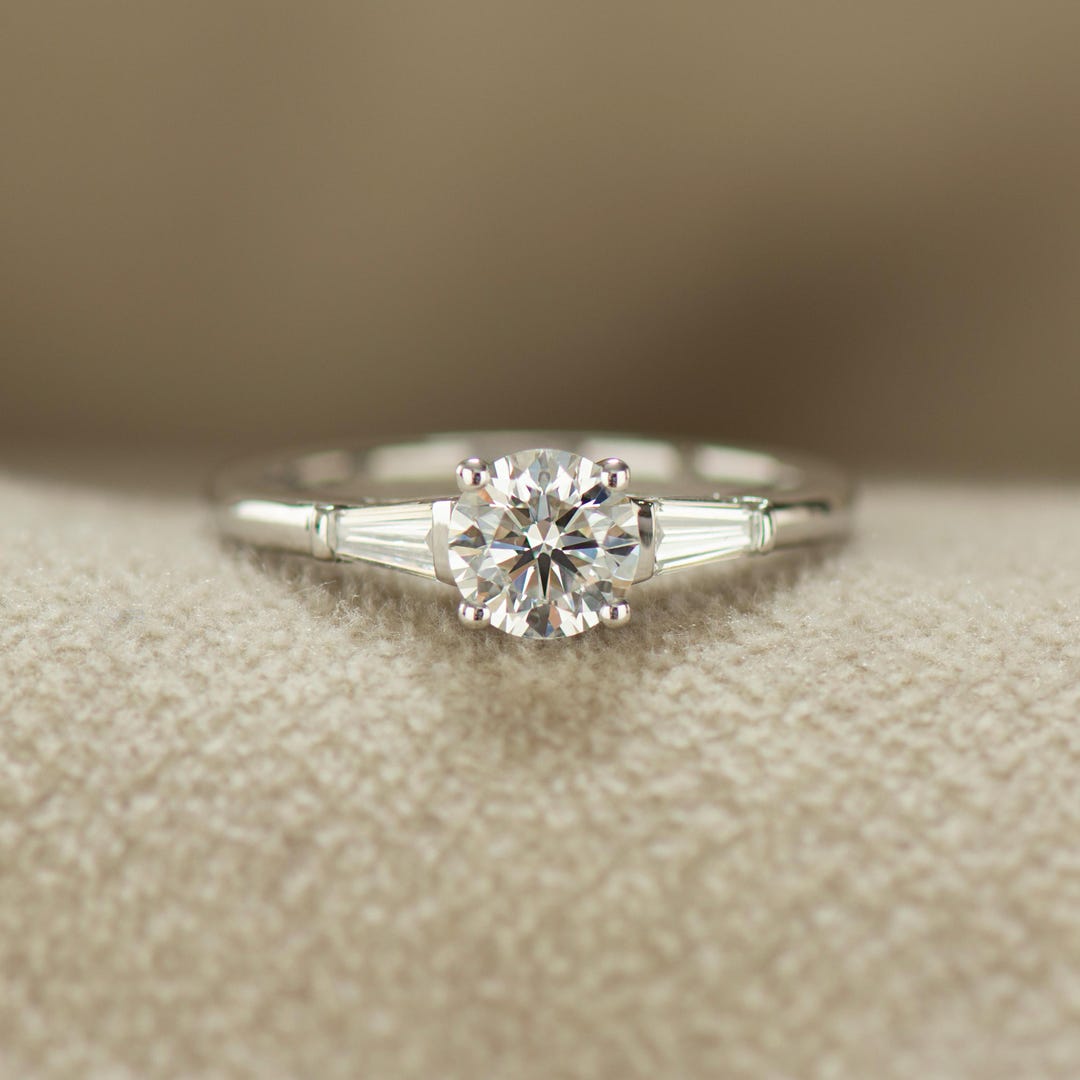 Classic Three Stone Diamond Engagement Ring, 14K / 18K Gold, Round ...