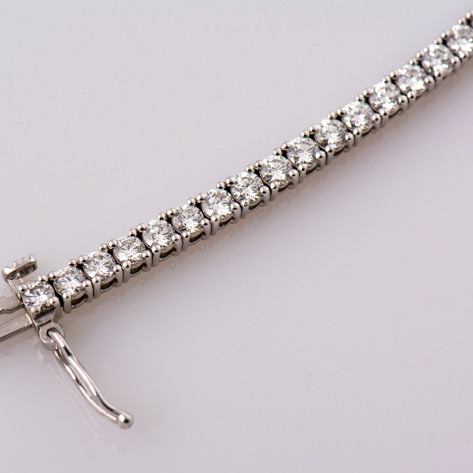 Diamonds Tennis Bracelet 14K 18K White Gold 3.5 Carat Tennis