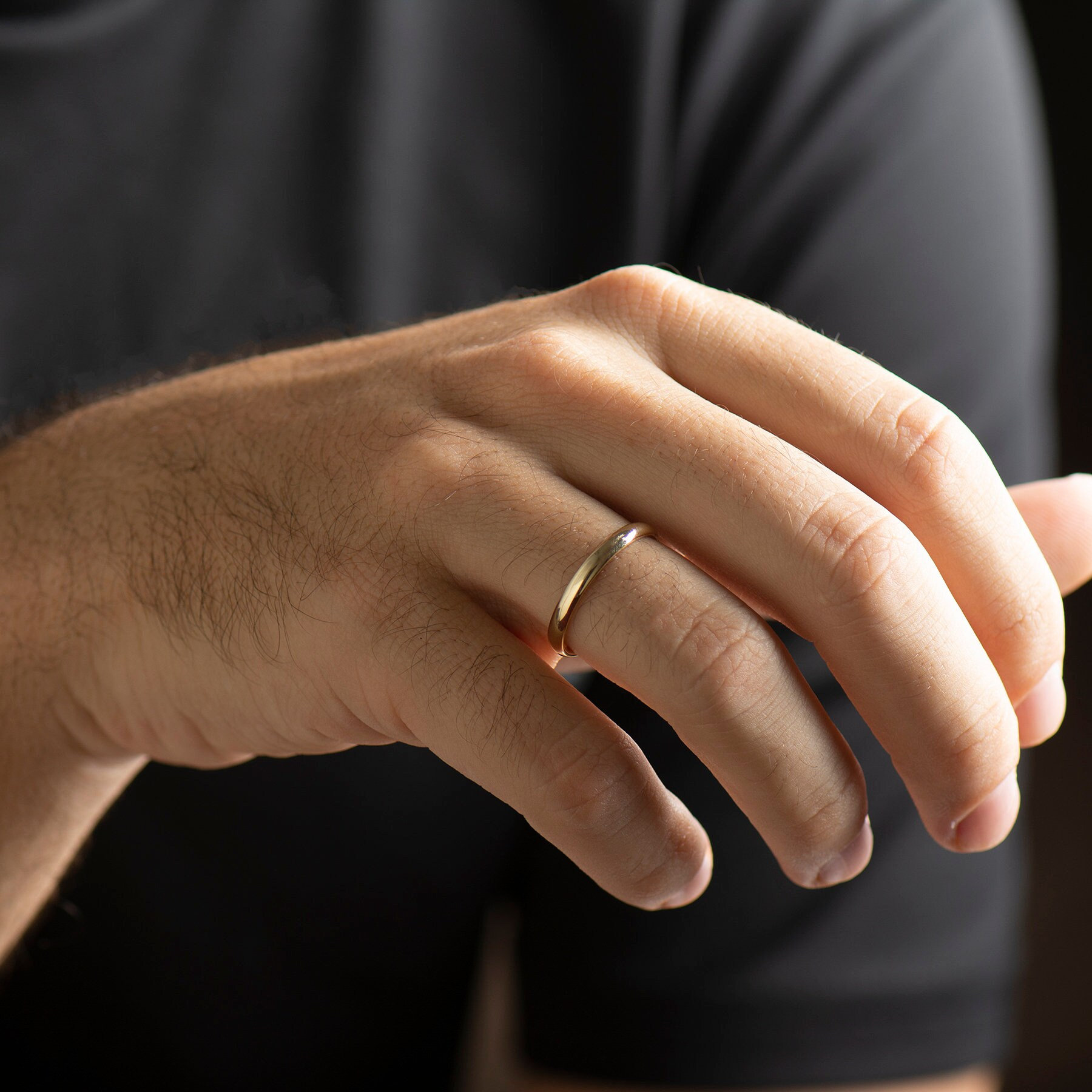4mm mens wedding 2024 band on hand