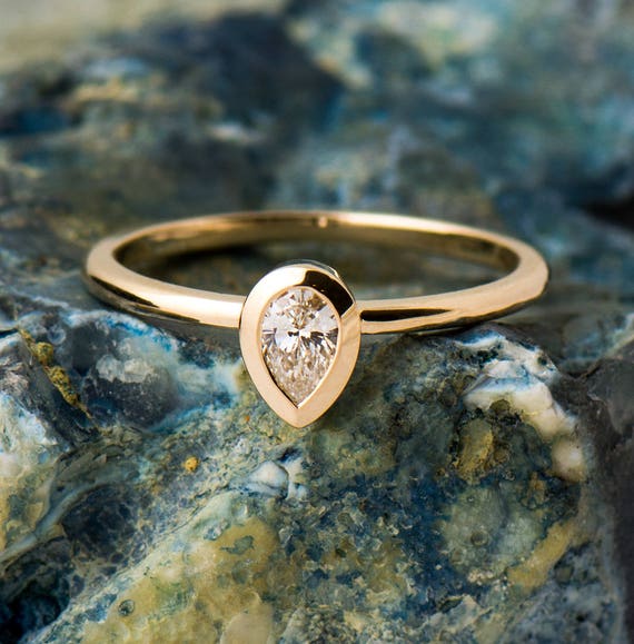 Etsy pear shaped engagement ring discount