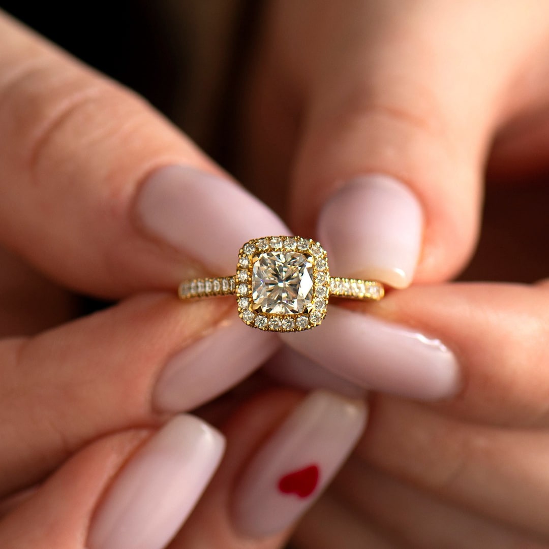 green emerald velvet dress 50-Pointer Solitaire Halo Diamond Shank Yellow Gold Ring JL AU G 103Y-A main image 0