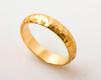 ハンマー加工のテクスチャード結婚指輪、14k / 18k イエロー
