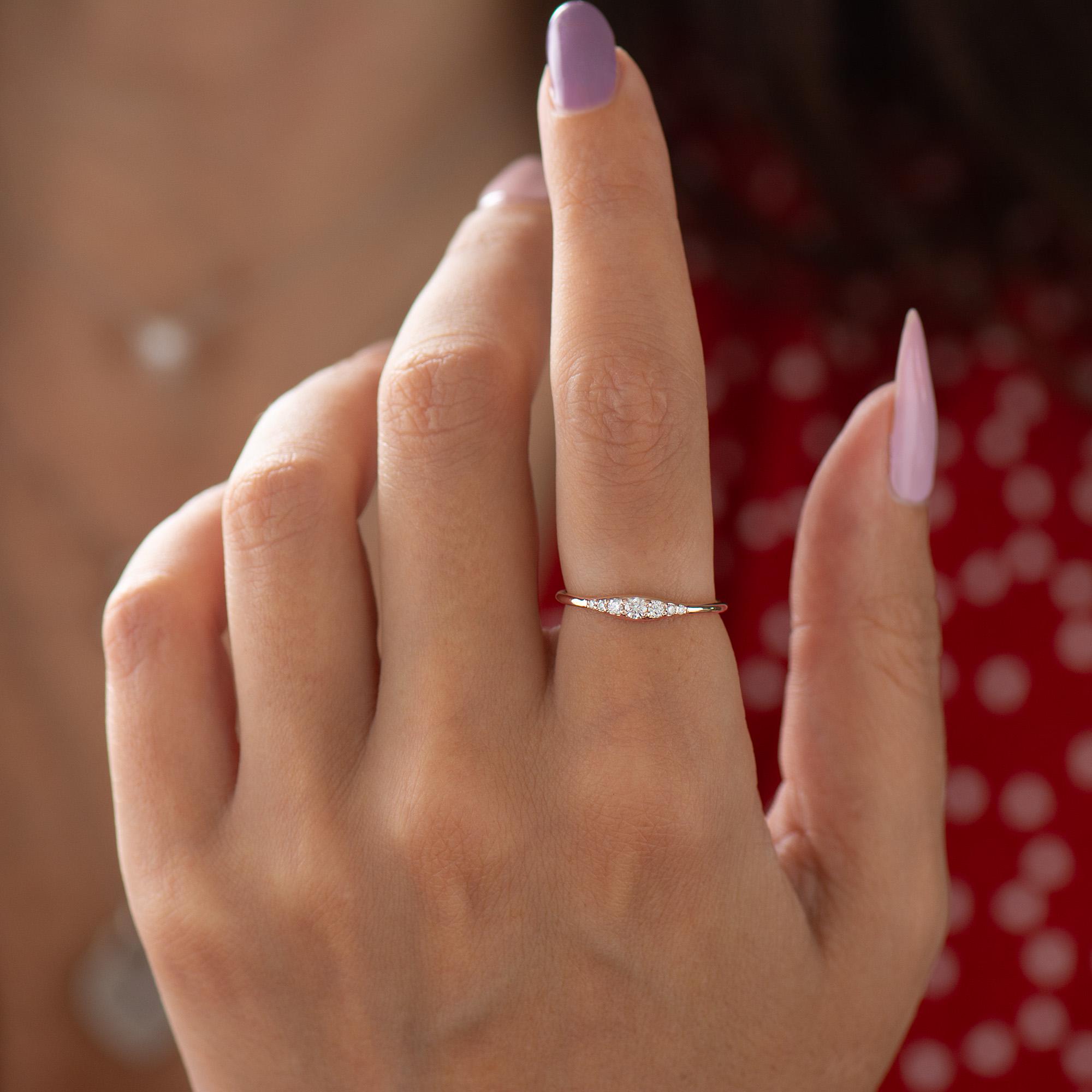 小さな婚約指輪、14K / 18Kローズゴールドリング、薄いダイヤモンド