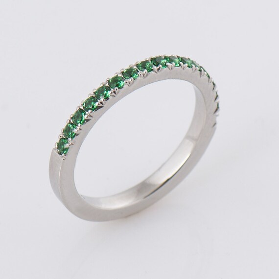 Emerald Ring, 14K / 18K Gold And Round Cut Emeralds Ring, Unique Half Eternity Ring, Stackable Ring, Emerald Wedding Band, Emerald Stone