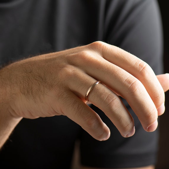 3 MM クラシック結婚指輪、14K / 18K ローズゴールド、ユニセックス