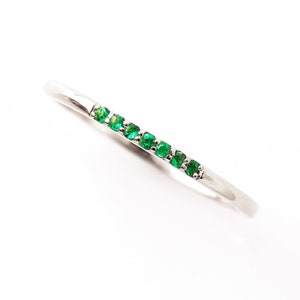 Wedding Emerald Ring, 14K \ 18K White Gold, Dainty Emeralds Band, Stackable Ring, Stacking Band, Thin Wedding ring, Green Wedding Ring