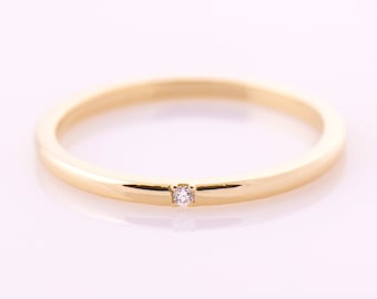 1.5 mm Single Diamond Band, 14K / 18K Yellow Gold, Stacking Ring, Tiny Diamond Ring, Dainty ring, One Diamond Wedding Ring, Thin Ring