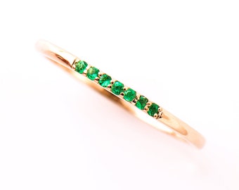 Emerald Ring, Dianty Emeralds Band, 14K Yellow Gold Stackable Ring, Stacking Band,  Wedding Ring, Emeralds Wedding ring, Thin Wedding ring