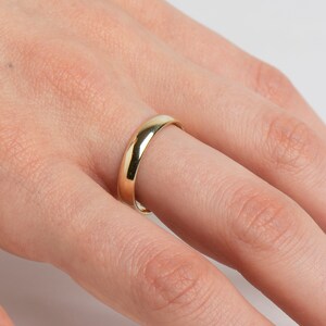 Wedding Rings Sets, 14k Yellow Gold, 18k Gold Ring, Wedding band, Unisex, Heart Wedding Rings, Heart Engraving image 4