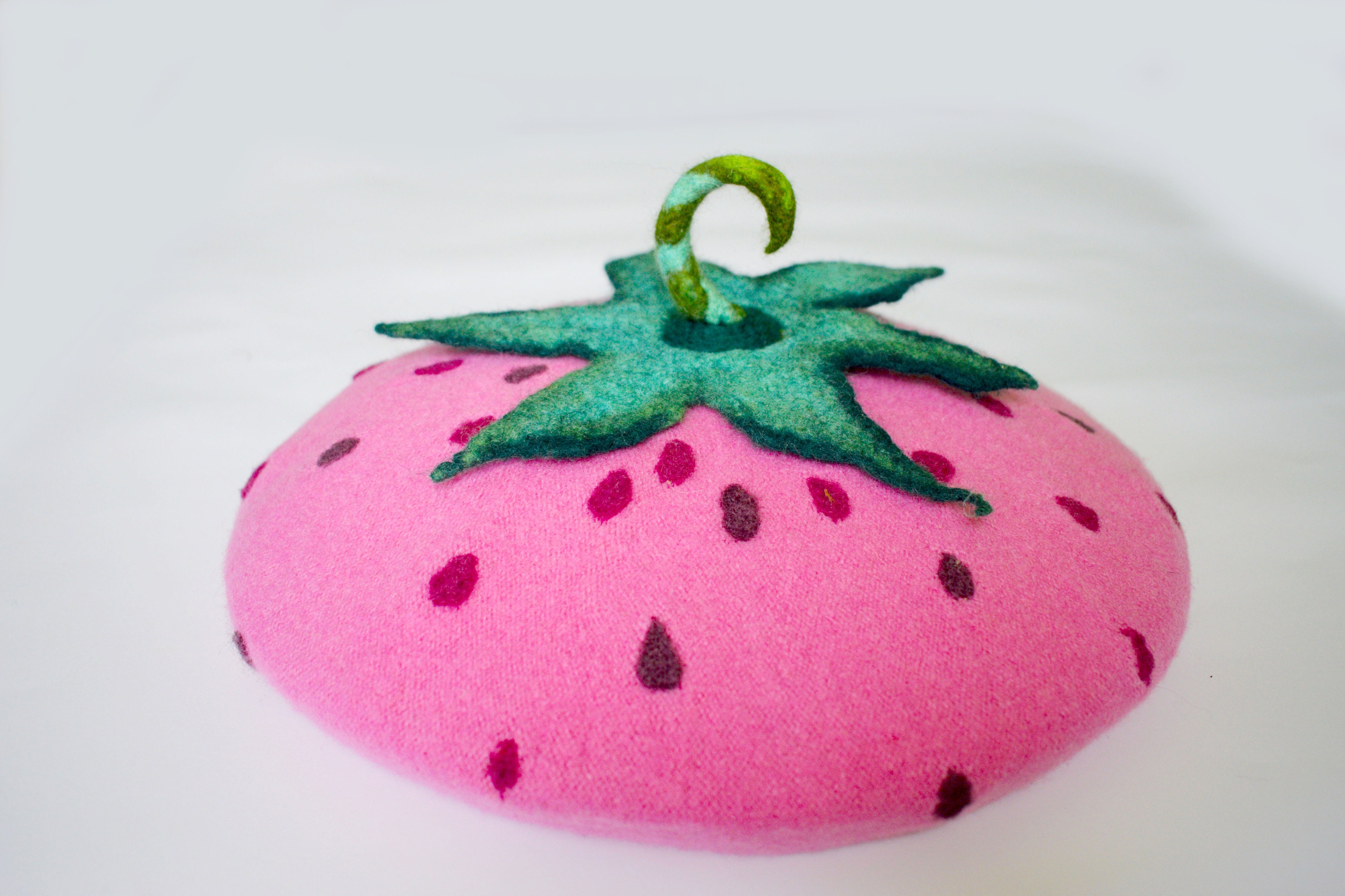 9348 Wool Felt Pink Strawberry Hat Handmade Casual Beret Classic French Wool French Beret - Cherry main image 3