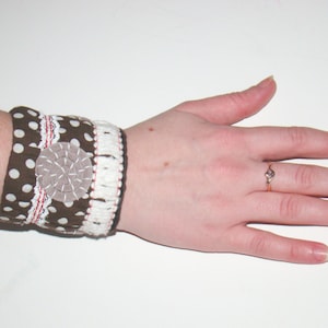 Brown cotton bracelet with polka dots Bracelet fabric Fabric jewelry Women&#39;s bracelet Fabric cuff bracelet Brown bracelet Embroidered cuff