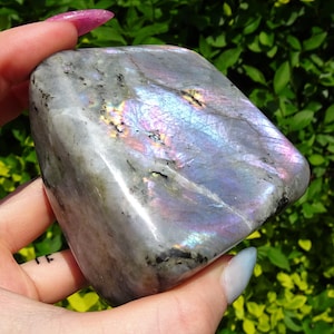 Large Polished Flashy Purple Labradorite Freeform - 446g - 7cm Tall - Self Standing