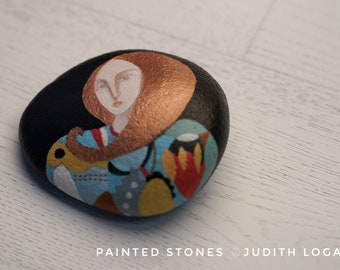 Abstract painted stone, abstract jumper, pebble art