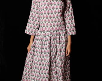 Indisches Hand-Block-gedrucktes langes Kleid-Kleid für Frauen, Block-Druck-Kleid & Tuniken, Hand-bedrucktes Kleid, Frauen-weißes Baumwoll-langes Kleid