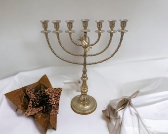 Menorah in ottone 7 candele Israele XXL Grande tempio di Gerusalemme 7 rami Menora color oro Bellissimo supporto 18,5 pollici Altezza 47 cm + BROCCA Lampada a olio