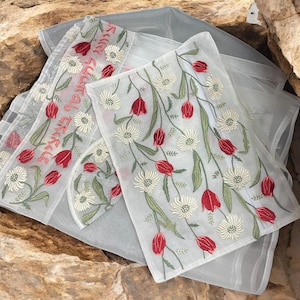 Talit pour femme Bat mitzvah, châle de prière juif traditionnel brodé de fleurs 100 % casher d'Israël, sac et kippa inclus