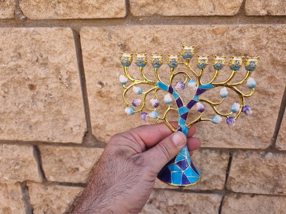 Menorah Hanoukka 9 Branches Vintage - Motif Grenade - Fabriquée En Israël - Métal Bleu