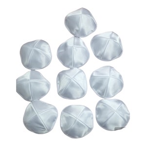 10 Pack White Satin Kippahs with Lining - 19cm / 7.5&quot; | Bulk Yarmulkes for Wedding, Bar Mitzvah, Synagogue, Shabbat, Jewish Events