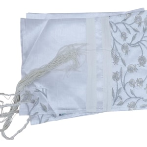 Châle de prière Talit pour femme 100 % casher brodé de fleurs avec sac assorti et kippa