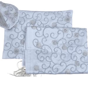 Châle de prière Talit pour femme 100 % casher brodé de fleurs avec sac assorti et kippa