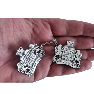 Silver Plated Tallit Clips: Lions of Judah Prayer Shawl Holders