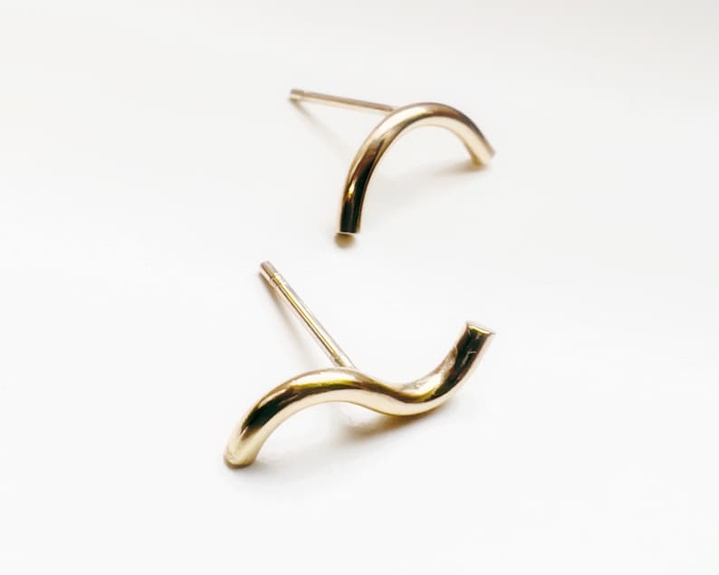 Solid gold earrings, minimalist solid gold mismatched stud earrings, Wave studs, Arch earrings, Arc stud earrings, Curved bar earrings. image 1