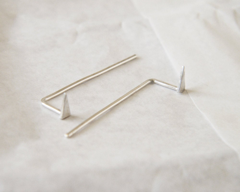 Orecchini Arrampicanti Geometrici In Argento 925 – Design A Freccia Triangolare Con Pietre – Ipoallergenici, Per Donna E Ragazza