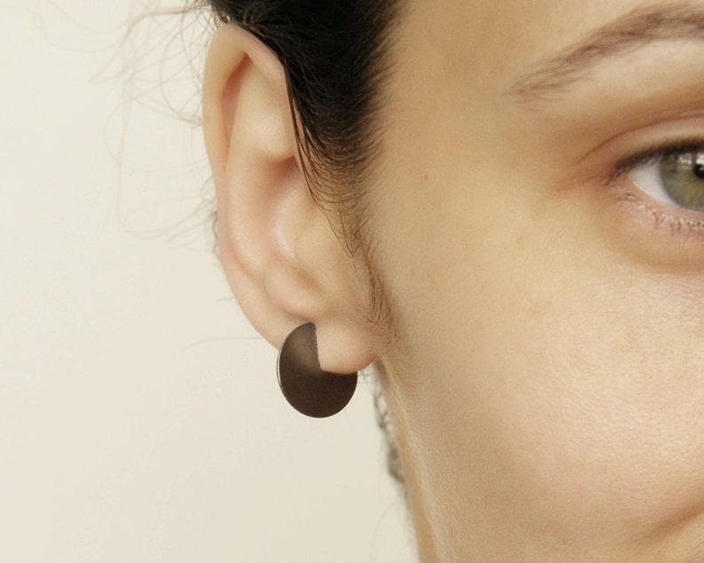 Disc earrings, Minimalist Earrings, Geometric earrings, Circle earrings, hipster style earrings. image 2