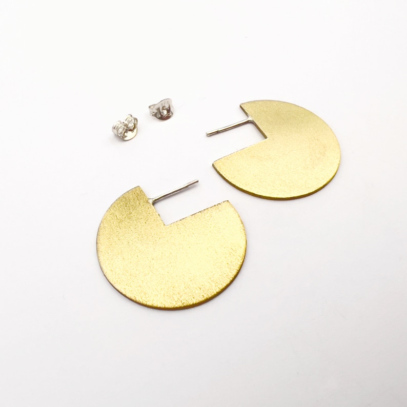 Disc earrings, Minimalist Earrings, Geometric earrings, Circle earrings, hipster style earrings. image 7