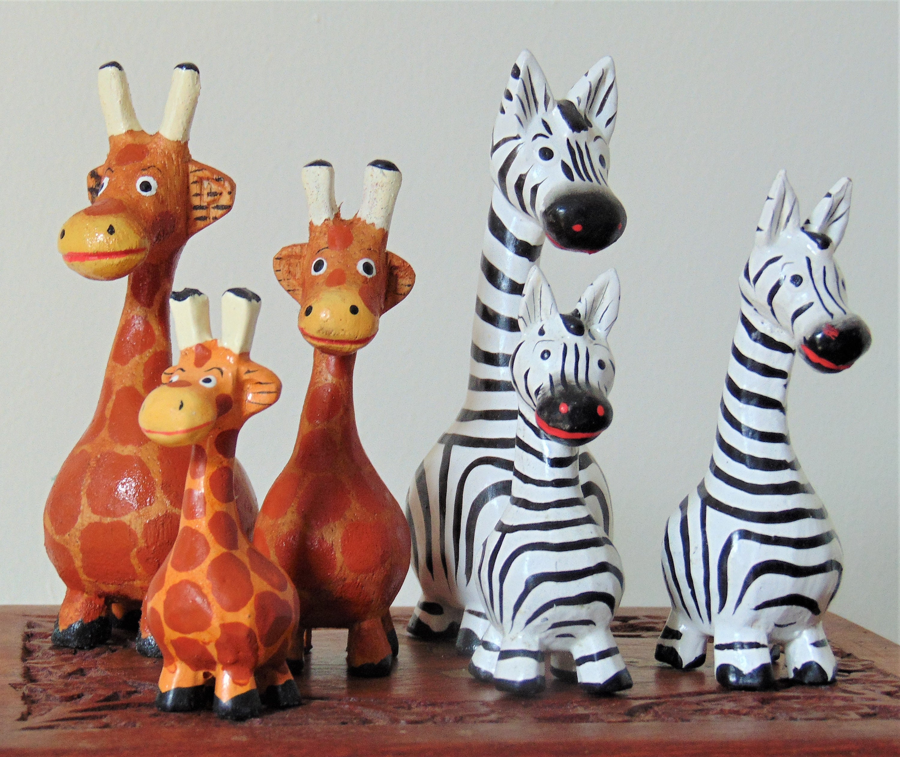 置物 GIRAFFE AND ZEBRA Zebra Giraffe Family Set of 3 X SMALL MINIATURE Cartoon Handmade
