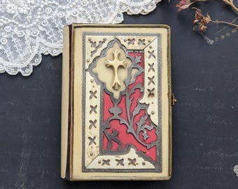 Mini livre de prières. Ancien livre de prières autrichien. Livre religieux ancien. Ancien livre de prières en celluloïd. Livre de missel catholique. Livre de prières en allemand.