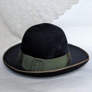 Vintage elegant Felt black Bowler Hat. Small size felt bowler hat. Cute black women or children bowler hat. Folk hat.