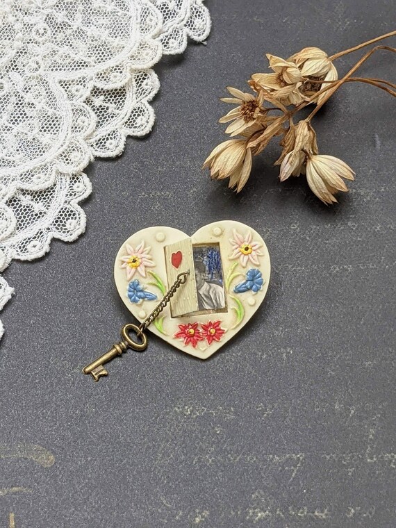 Rare Vintage Locket Heart brooch. Locket Brooch. … - image 10