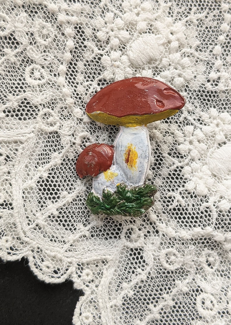 Vintage Enamel Mushroom Brooch. Vintage Red Mushrooms Brooch. Enamel