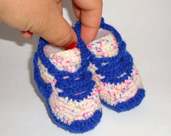 Cute baby boots, Crib slippers, crochet baby shoes, unisex baby gift, baby shower gift,  baby  shoes, baby girl shoes, pram shoes, new baby