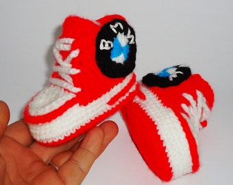 Crochet Converse- Red Baby Converse, Baby Booties, Unisex's baby Converse, bmw shoes,  Newborn Baby Shoes, crochet booties, Toddler gift