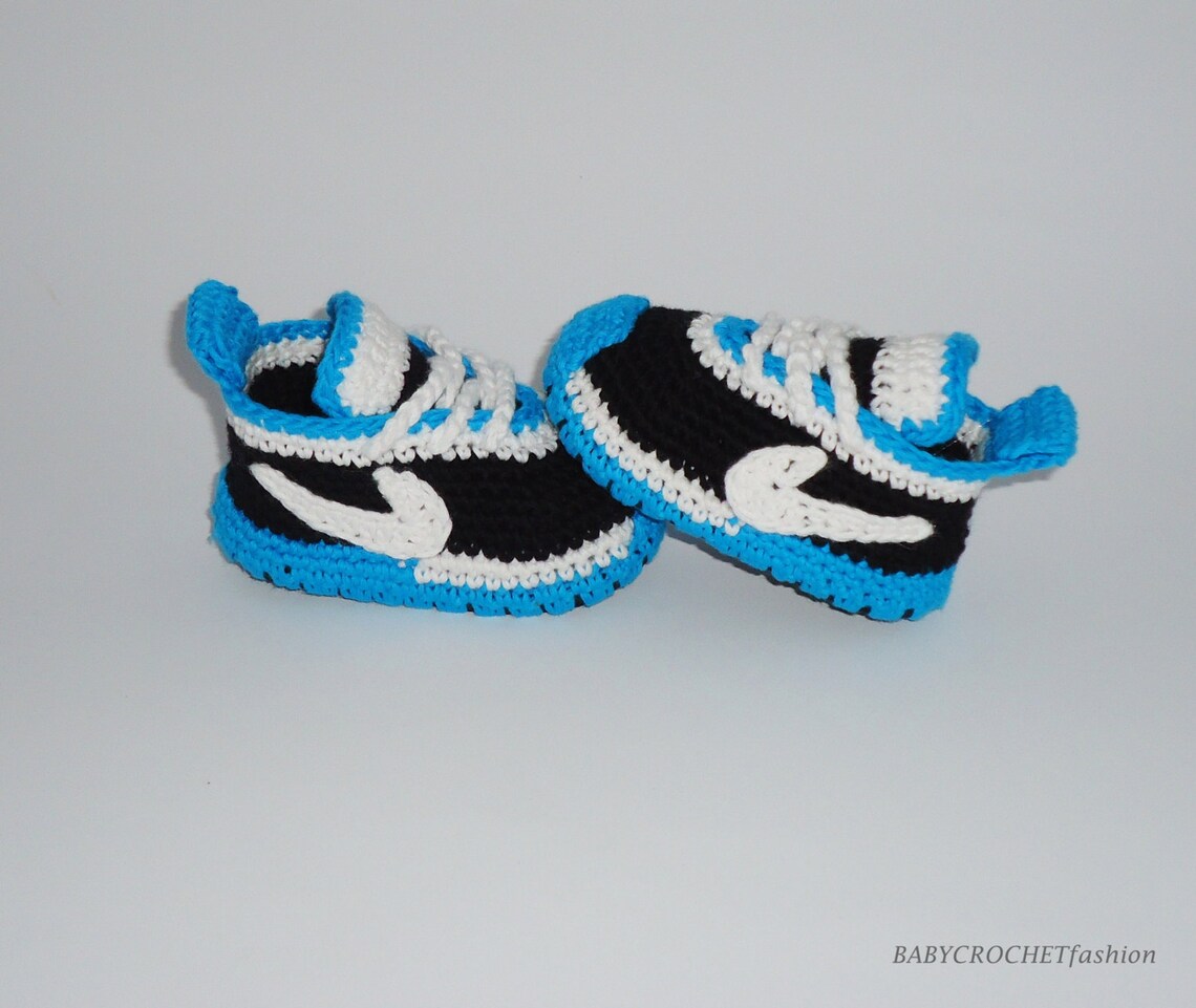 crochet shoes with soles