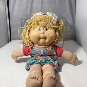 Vintage Doll With Yarn Hair - Etsy display picture 1
