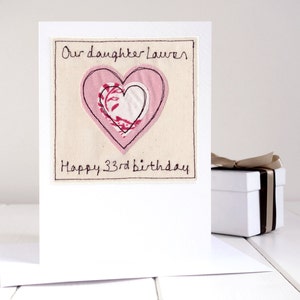 Gepersonaliseerde geborduurde hartkaart voor meisjes verjaardag, naamdag, doop, nieuwe baby - kaart voor dochter, moeder, oma, kleindochter