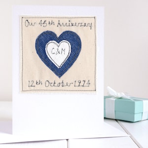Biglietto di anniversario di matrimonio personalizzato con zaffiro ricamato - 45° anniversario - 65° anniversario con zaffiro blu - Biglietto di 45 o 65 anni di matrimonio