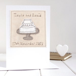 Tarjeta de pastel de bodas bordada personalizada para boda o aniversario - Tarjeta de aniversario de algodón para el segundo o cuarto aniversario de lino para esposo, esposa o pareja